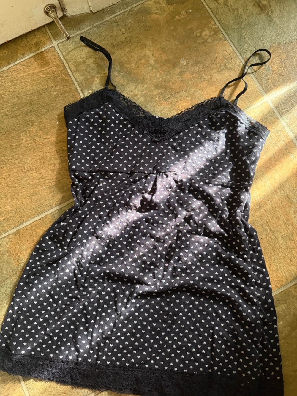 Vintage Ardene-black&white heart V-Neck babydoll camisole